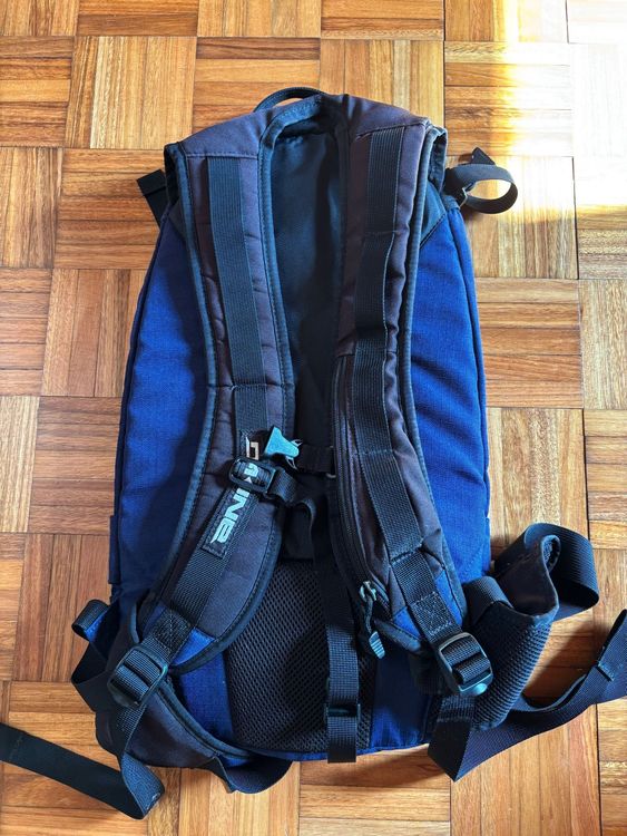 Dakine Rucksäcke: Dakine Rucksack freeride Mountain freizeit – Gebraucht aus Stabio von Genna82 1