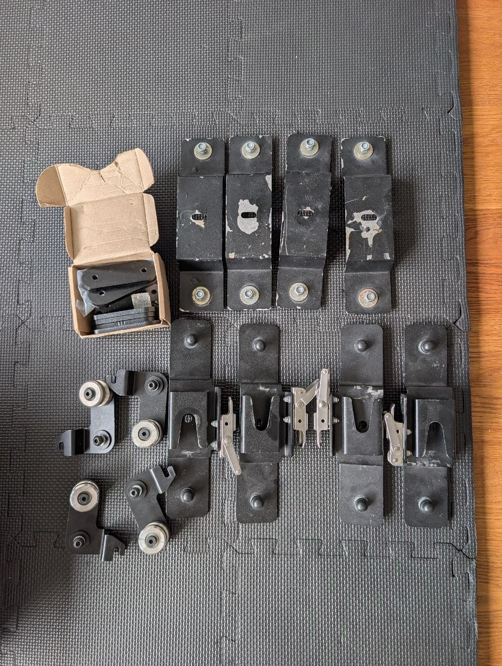 Alle Autoersatzteile: Front Runner quick release tent mount kit – Gebraucht aus Adliswil von heiserhorn