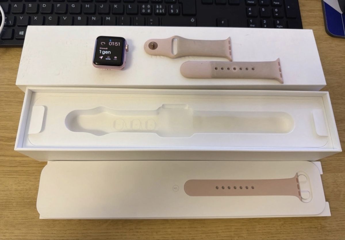 Apple Smartwatch: Apple Watch serie 2 38 mm Pink – Usato da Mendrisio venduto da sam_g29w