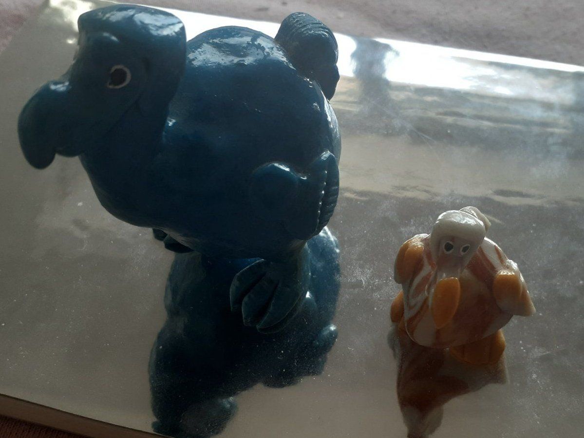 Statuette: 2 Petites statuettes de dodo bleu et blanc – Usato da Lausanne venduto da rho_h68s