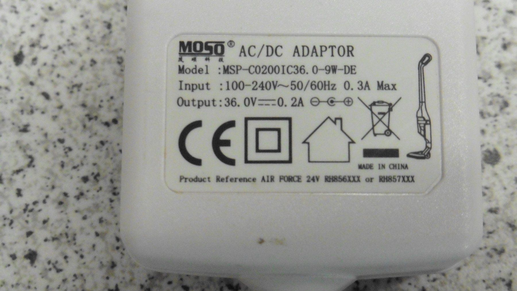 Aspirapolveri & Accessori: Netzadapter/Ladegerät 230VAC/36V= – Usato da Mönchaltorf venduto da boesi51 1