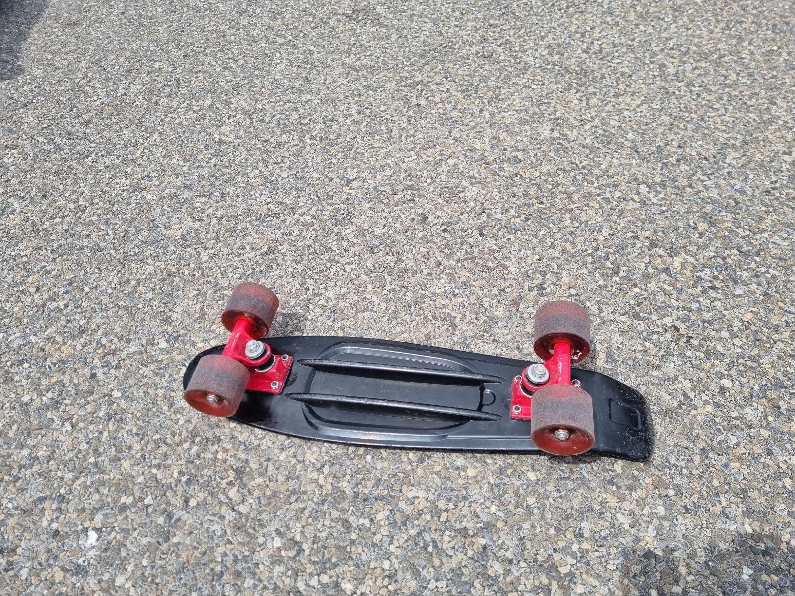Skateboards: Skateboard Kinder – Usato da Liebefeld venduto da Nobody7 1