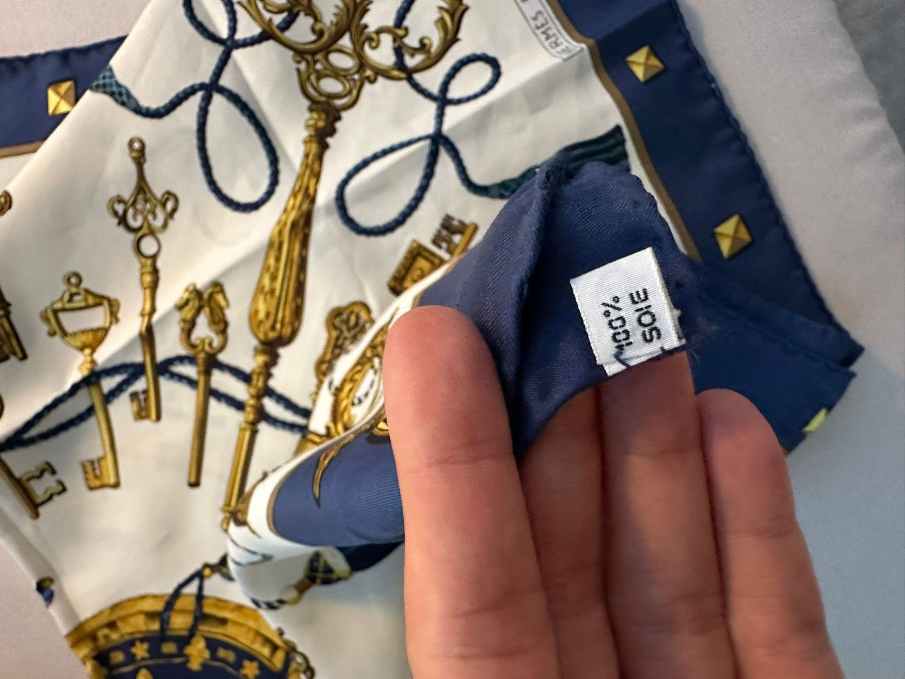 Hermès Foulard & Sciarpe: Original Hermès Seidentuch mit Box – Usato da Rüti ZH venduto da aip_5pql 3