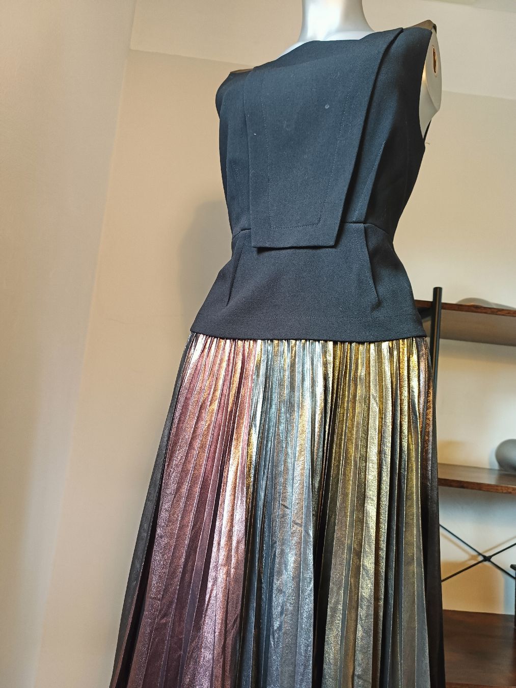 Vestiti: Robe Max Azria L – Usato da Chamoson venduto da Yuriyaa 2