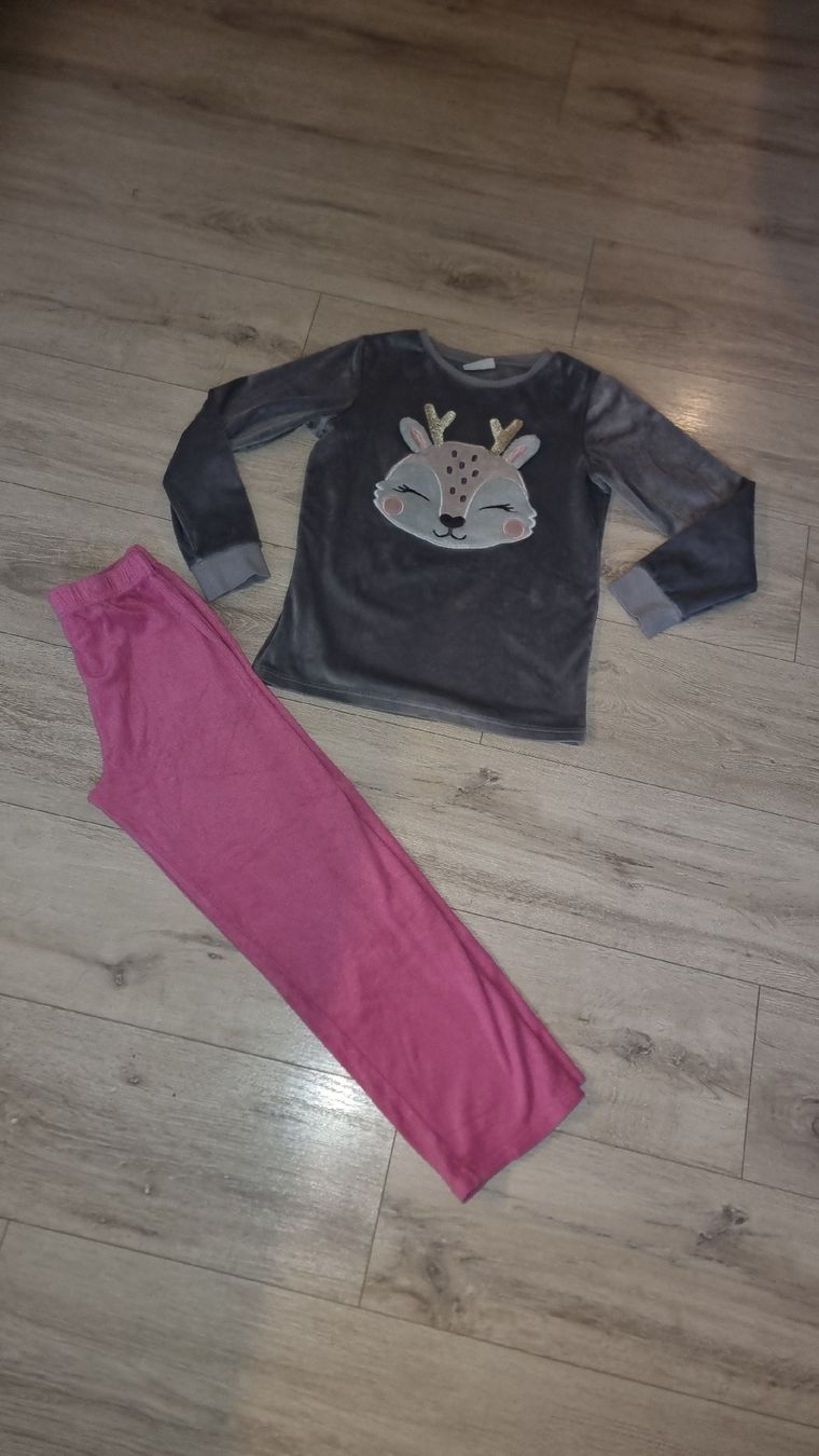Pigiama & Simili:  Pyjama Reh Gr. 140 – Usato da Wigoltingen venduto da Zuckerfee84