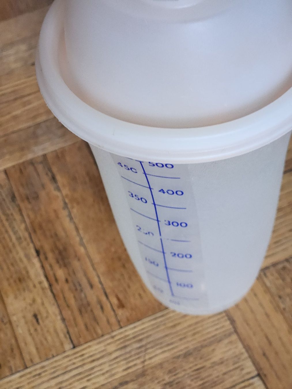 Tupperware Behälter & Ähnliches: Tupperware Shaker 500ml mit Teiler – Gebraucht aus Gstaad von Kuhstall-2026 1