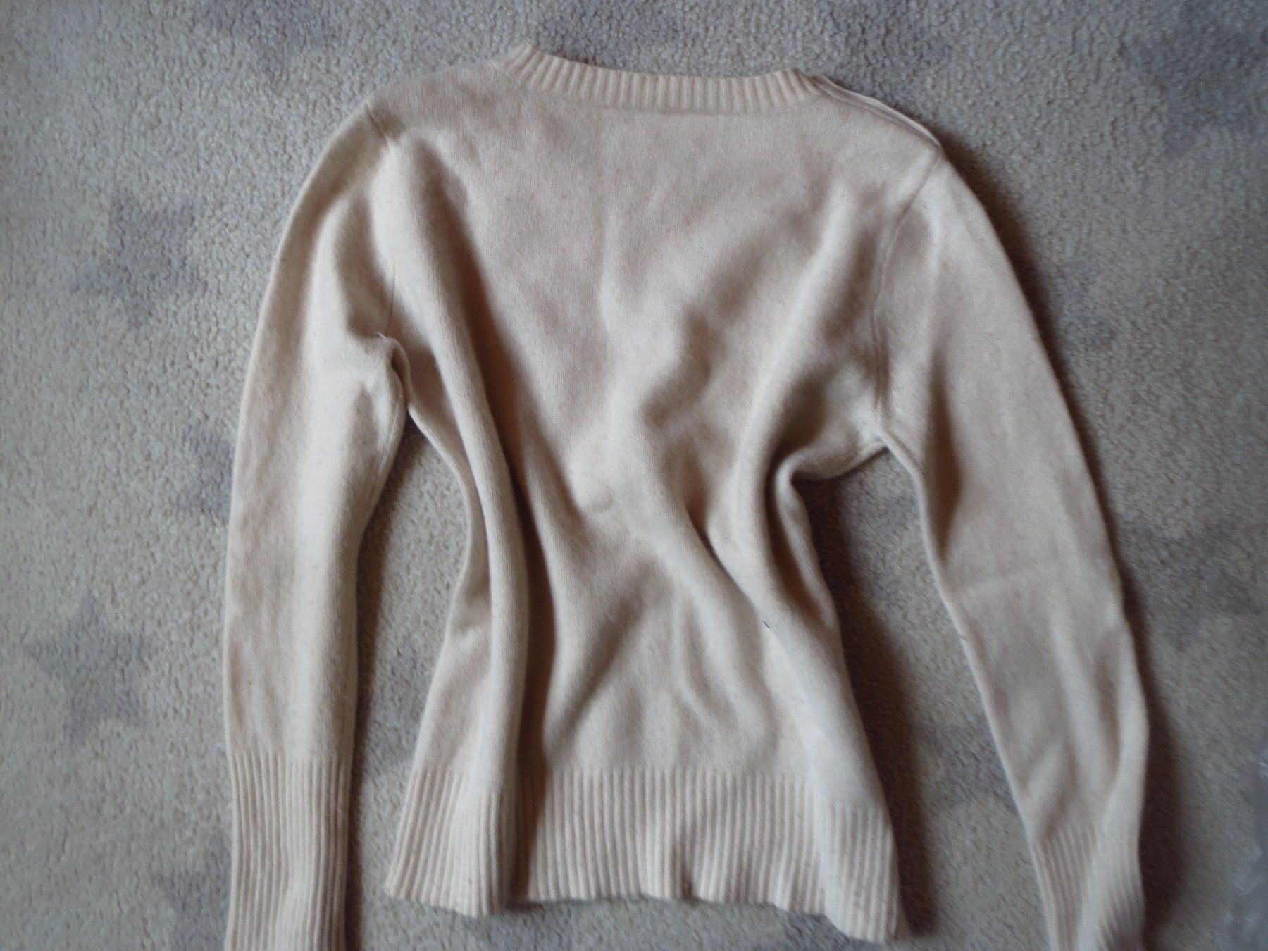 Maglioni & Felpe: stylischer Damen Woll Pullover – Usato da Kiental venduto da Anna8702 6
