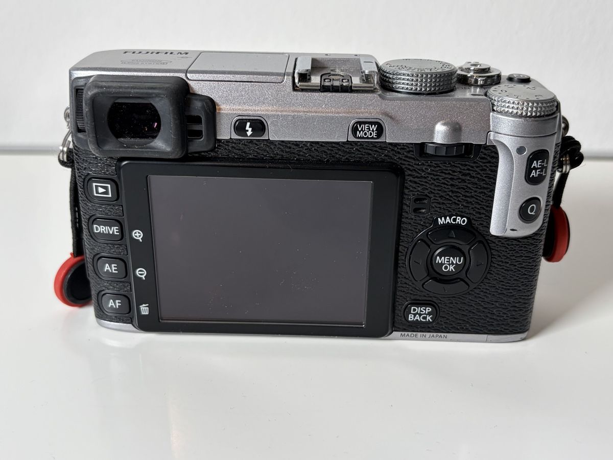 Fujifilm Appareil photo: Fujifilm X-E1 Top Zustand – D'occasion à Wittenbach par therealmoonstone 1