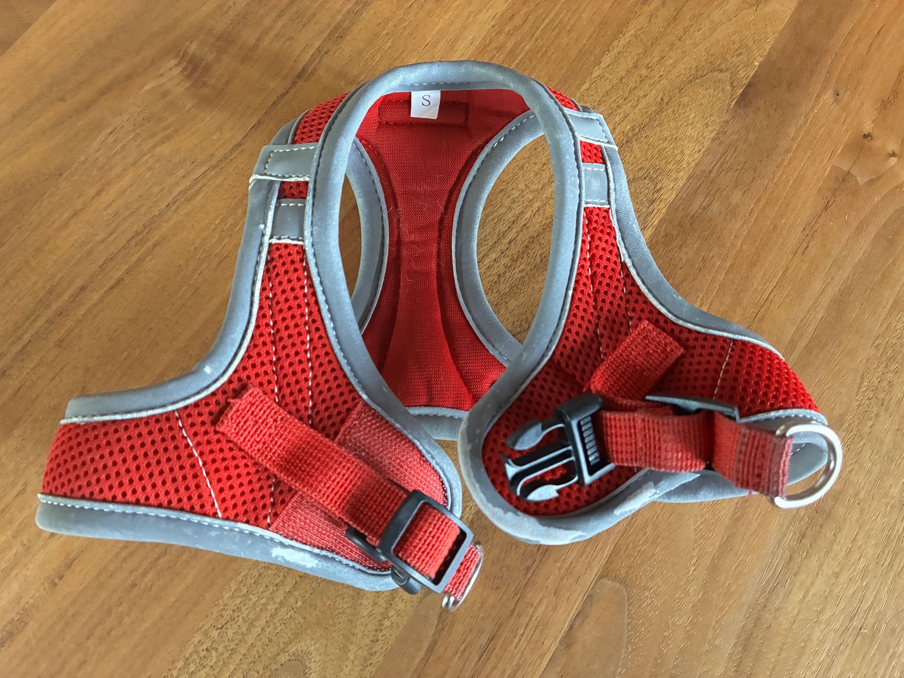 Swisspet Guinzagli & Collari: Swisspet Hundegeschirr S – Usato da Boll venduto da valoune01 1