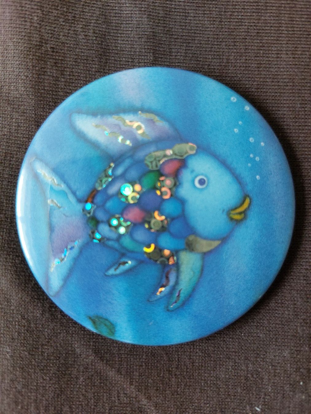 Toutes les décorations: Regenbogenfisch Button – D'occasion à Unterseen par Ruia3333