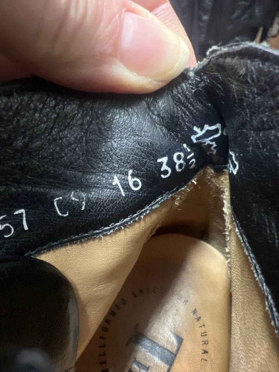Think Scarpe da donna: Think! Lederstiefeletten Schwarz/Leo Gr. 38.5 – Usato da Olten venduto da AtelierSecondhand23 4
