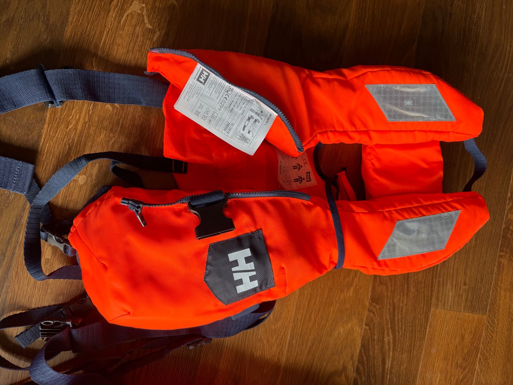 Helly Hansen Schwimmwesten: Schwimmweste Helly Hansen Junior 20 - 35 kg – Gebraucht aus Russikon von izumi2010 5