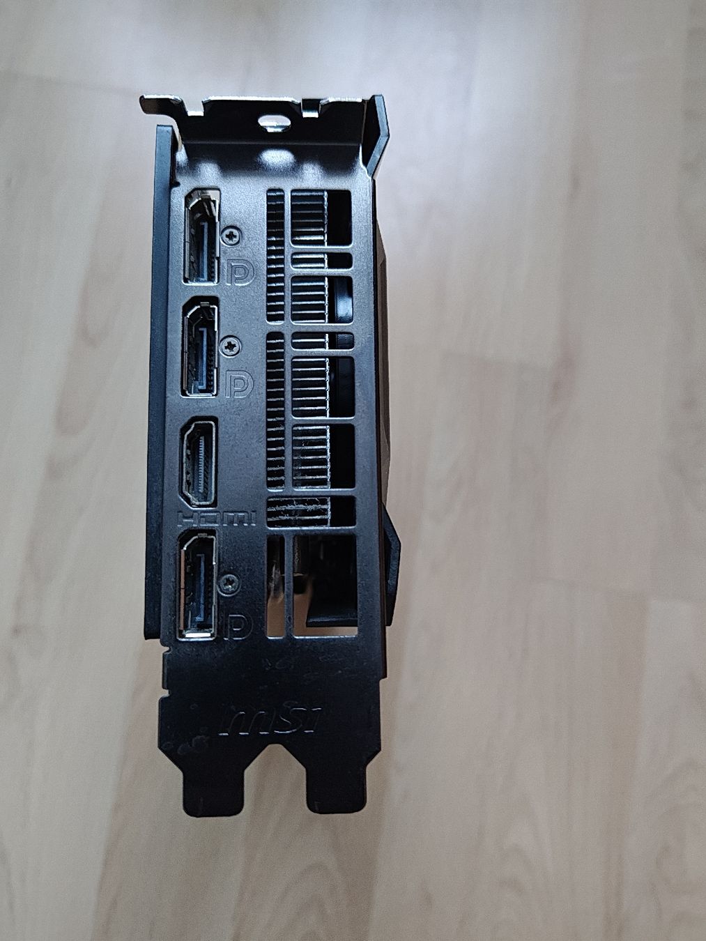 Amd Schede grafiche: MSI RX 5600XT 6GB – Usato da Rhäzüns venduto da ursinbraun 2