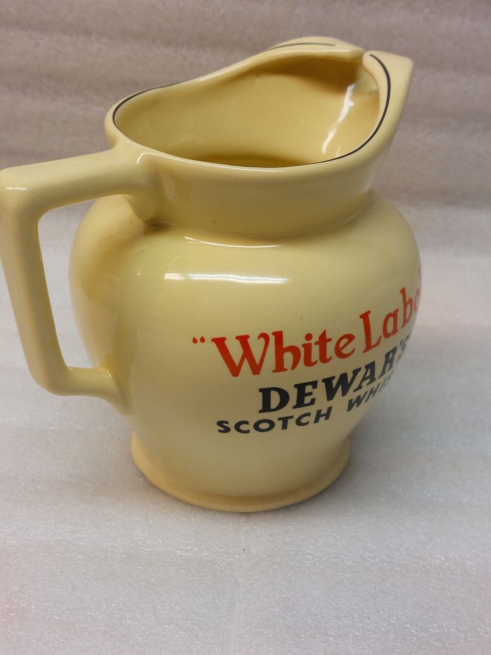 Caraffe: Dewar's White Label Scotch Whisky – Usato da Pambio Noranco venduto da TREBORLOP 2