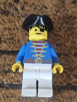 lego figurine pirate pi006 Pirate Blue Jacket White Legs,