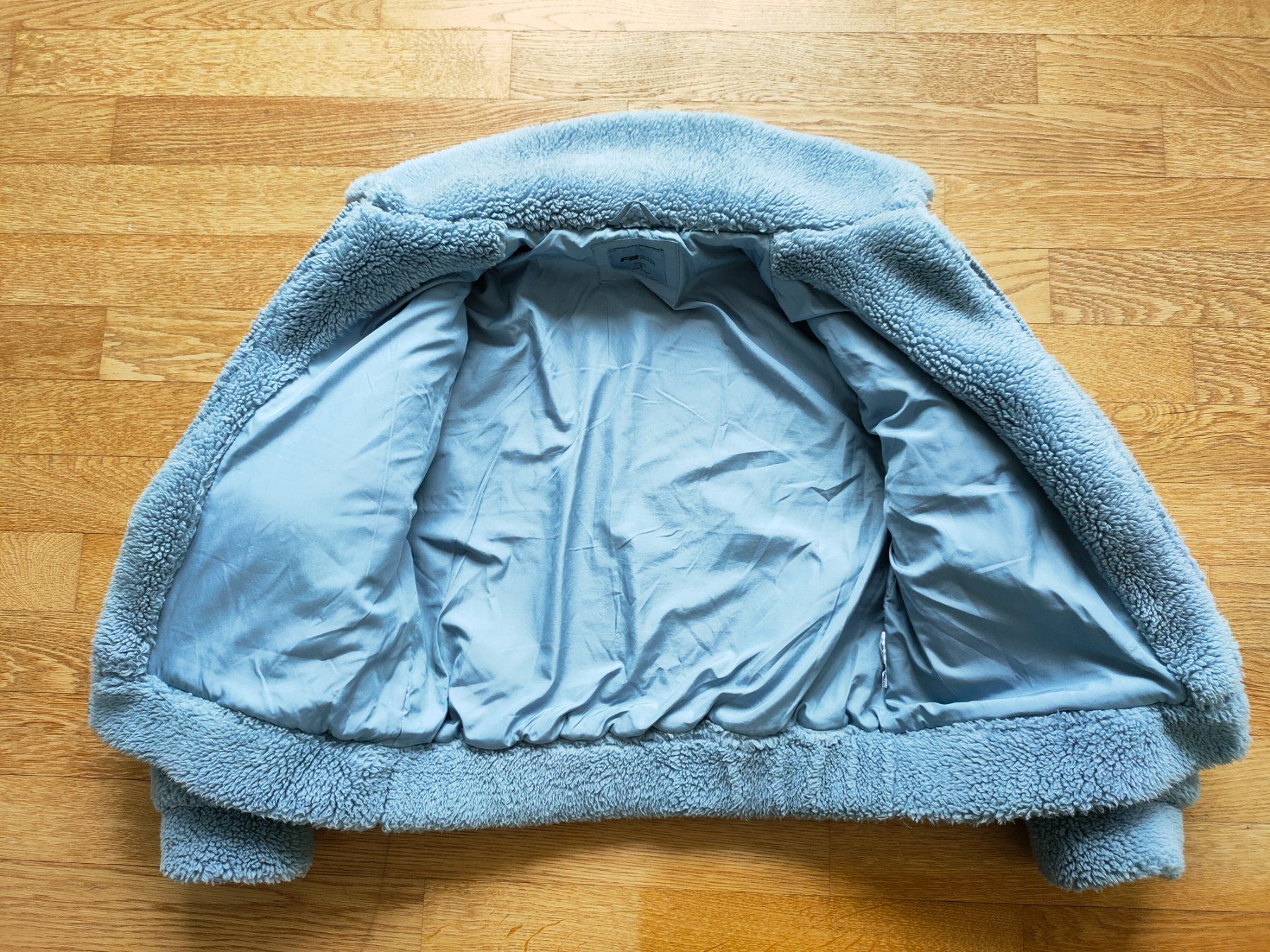 Vestes: Teddyfelljacke, hellblau, Grösse S/36 – D'occasion à Bottighofen par Cotolejo 1