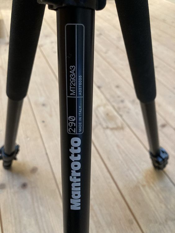 Manfrotto Treppiedi & Teste: Manfrotto Stativ – Nuovo (secondo la descrizione) da Läufelfingen venduto da b-form 4