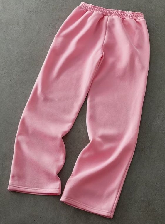 Pantalons: Pantalon de jogging gris avec roses brodées. – Neuf avec emballage d'origine à courtelary par meh_hgx9 1