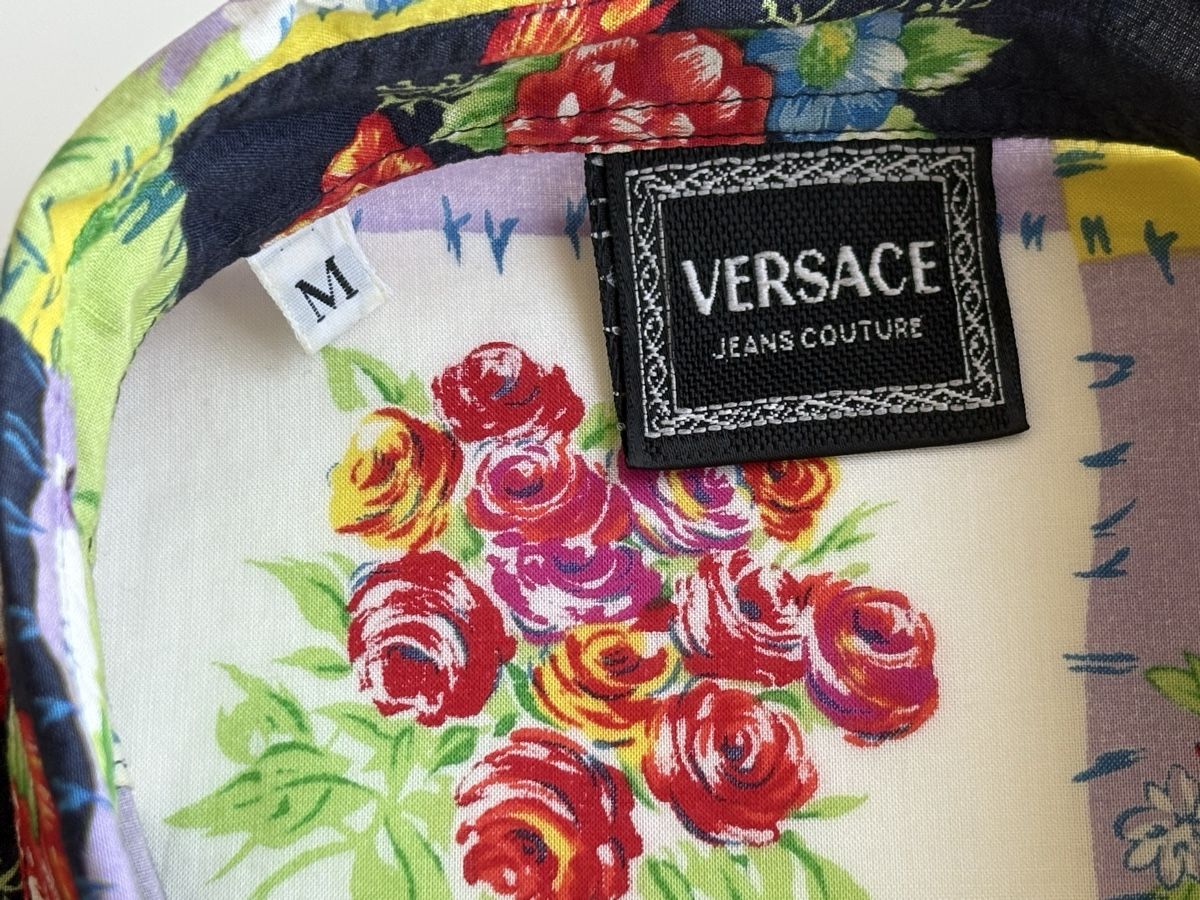 Versace Hemden, T-Shirts & Polos: Versace Jeans Couture Patchwork zuHemd M bunt Blumen, Sommer – Gebraucht aus Zürich von Auschra1 4