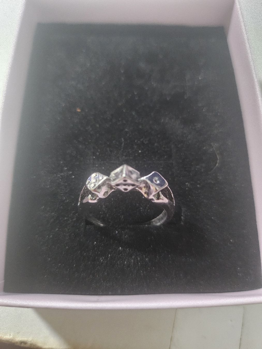 Anelli: bague 3 dés – Nuovo (secondo la descrizione) da Senèdes venduto da hen_fw8b