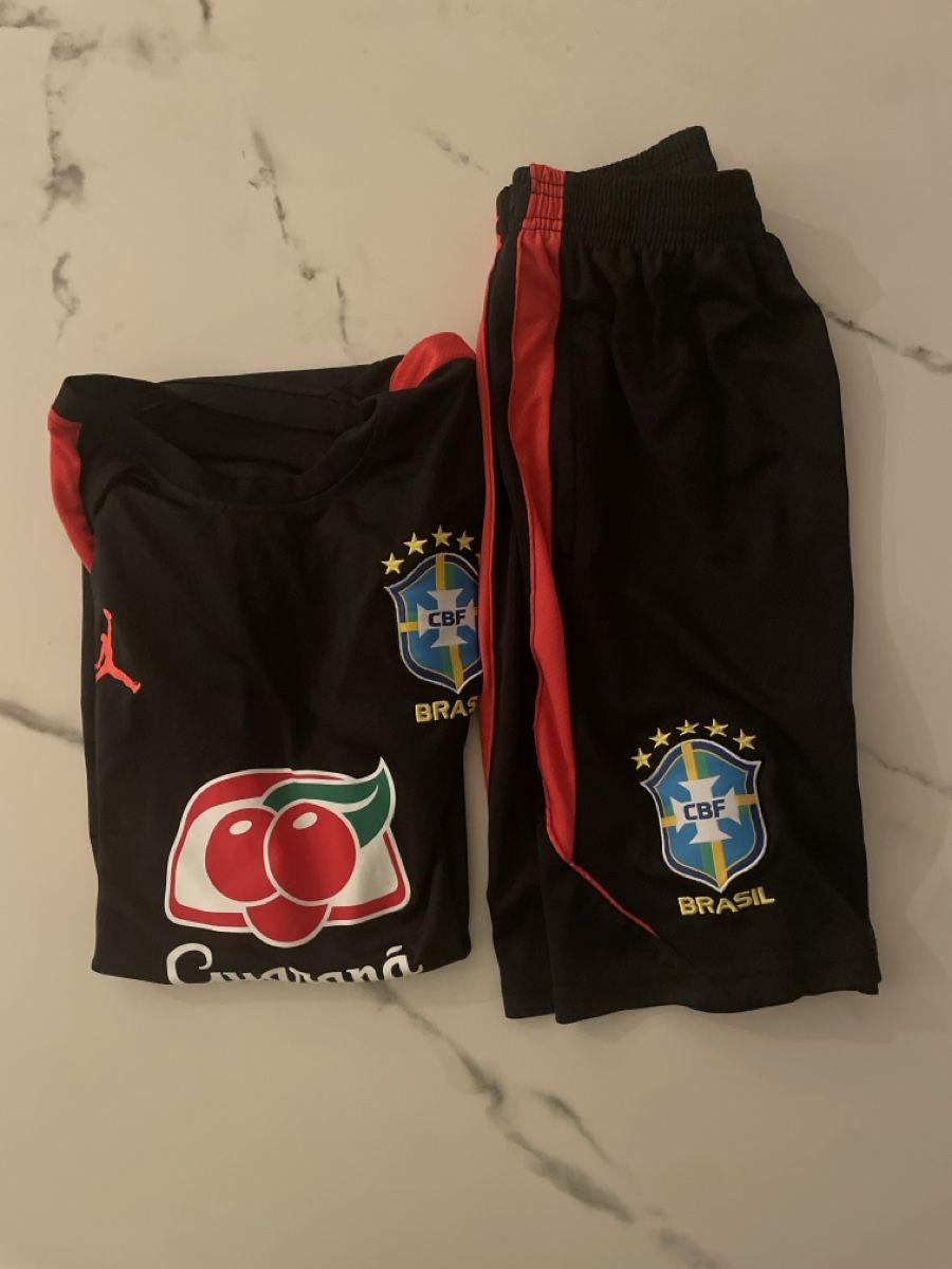 Jordan Trainer, Turnhosen & -trikots: Brasilien Trainingsset Grösse M – Gebraucht aus Gebenstorf von fil_x7qt 6