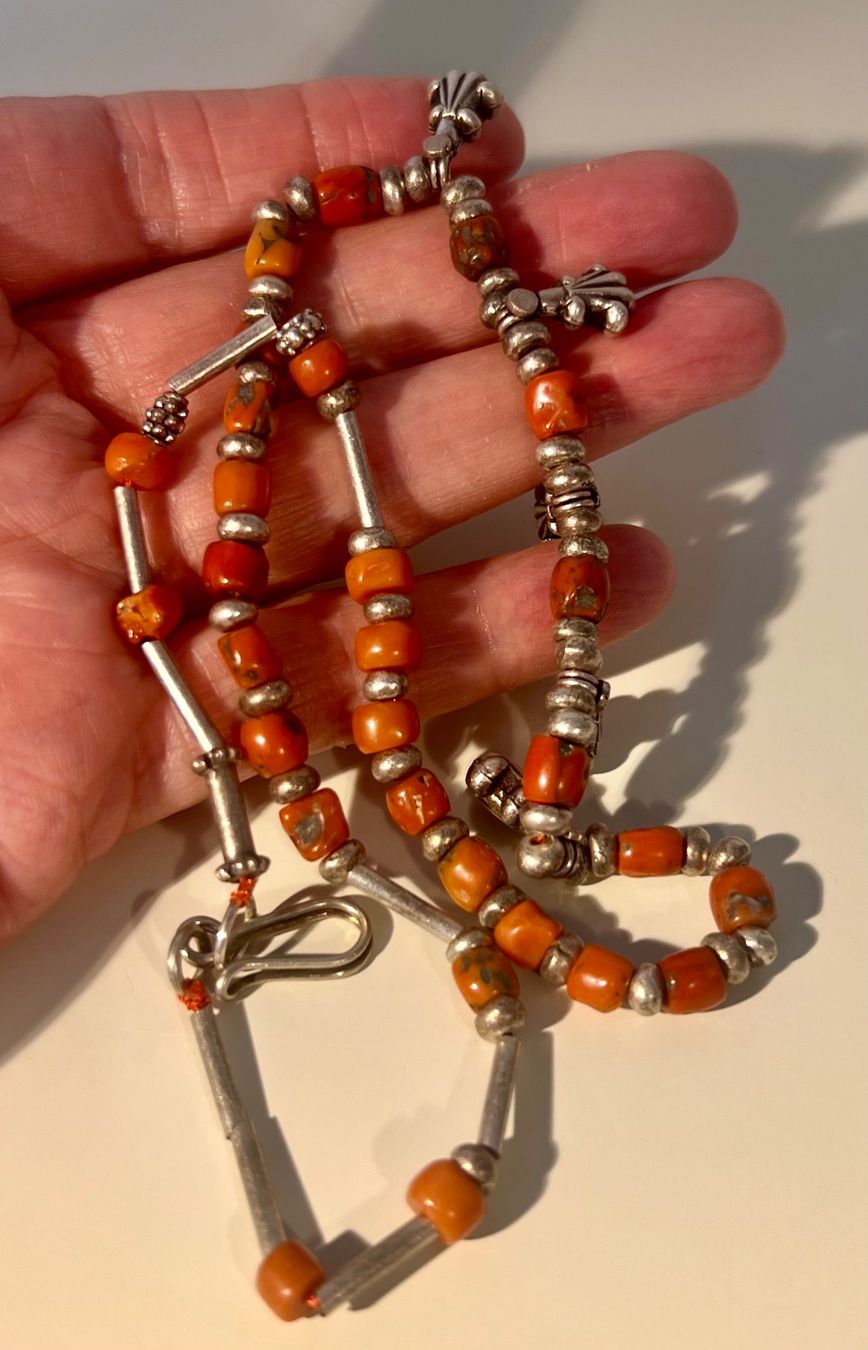 Ketten: Collier ancien, corail véritable et argent, ethnique Inde – Gebraucht aus Genève von DELIRBEADS 3