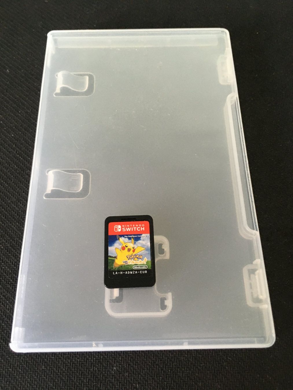 Nintendo Giochi: Let's Go Pikachu für Nintendo Switch – Usato da St.Gallen venduto da sjosjo