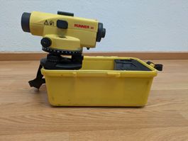 Nivelliergerät LEICA Runner 20