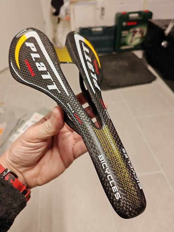 Pezzi di ricambio: Selle Platt carbone  – Usato da Penthaz venduto da GGE01