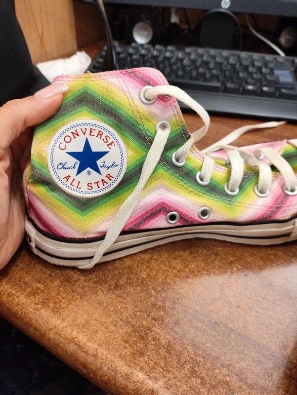 Converse Scarpe da donna: Converse All Star High-Top Sneaker Regenbogen Muster Gr. 38 – Usato da Coldrerio venduto da Theres2004 2