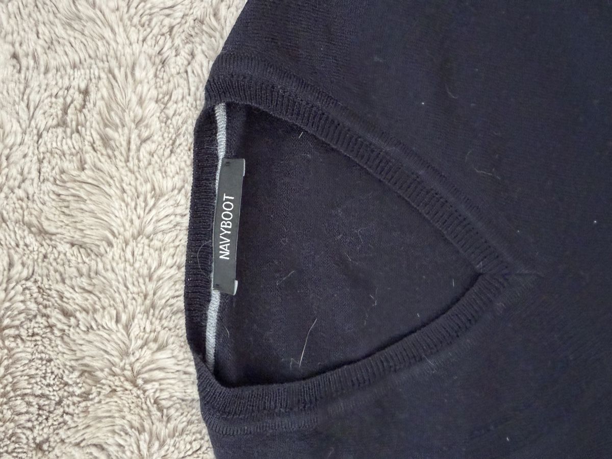 Navyboot Maglioni & Felpe: Navyboot Pullover V-Ausschnitt schwarz Grösse M Zustand – Usato da Aarburg venduto da ane_vp2b 1