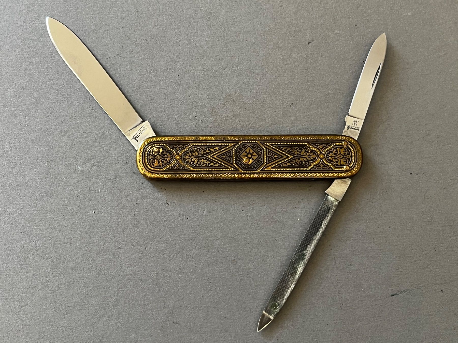 Solingen Taschenmesser: Vintage Sackmesser 81 mm - Messinggriffe - Manicureklinge – Gebraucht aus Zürich von FV.vintage 1