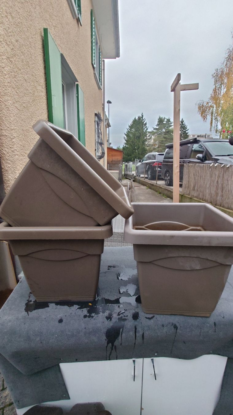 Box contenitori: 3er Set Topf, Pflanzentopf, eckig, Kunststoff, Braun – Usato da Dübendorf venduto da DCest 2