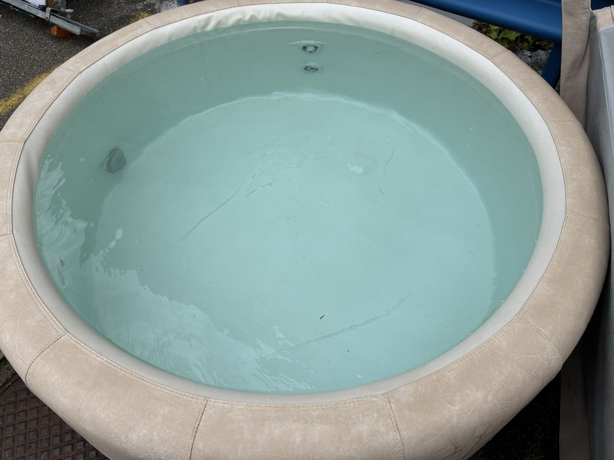 Whirlpool: Softub Sportster 140 mit Garantie – Usato da Oensingen venduto da Spaoutlet-Oensingen 4
