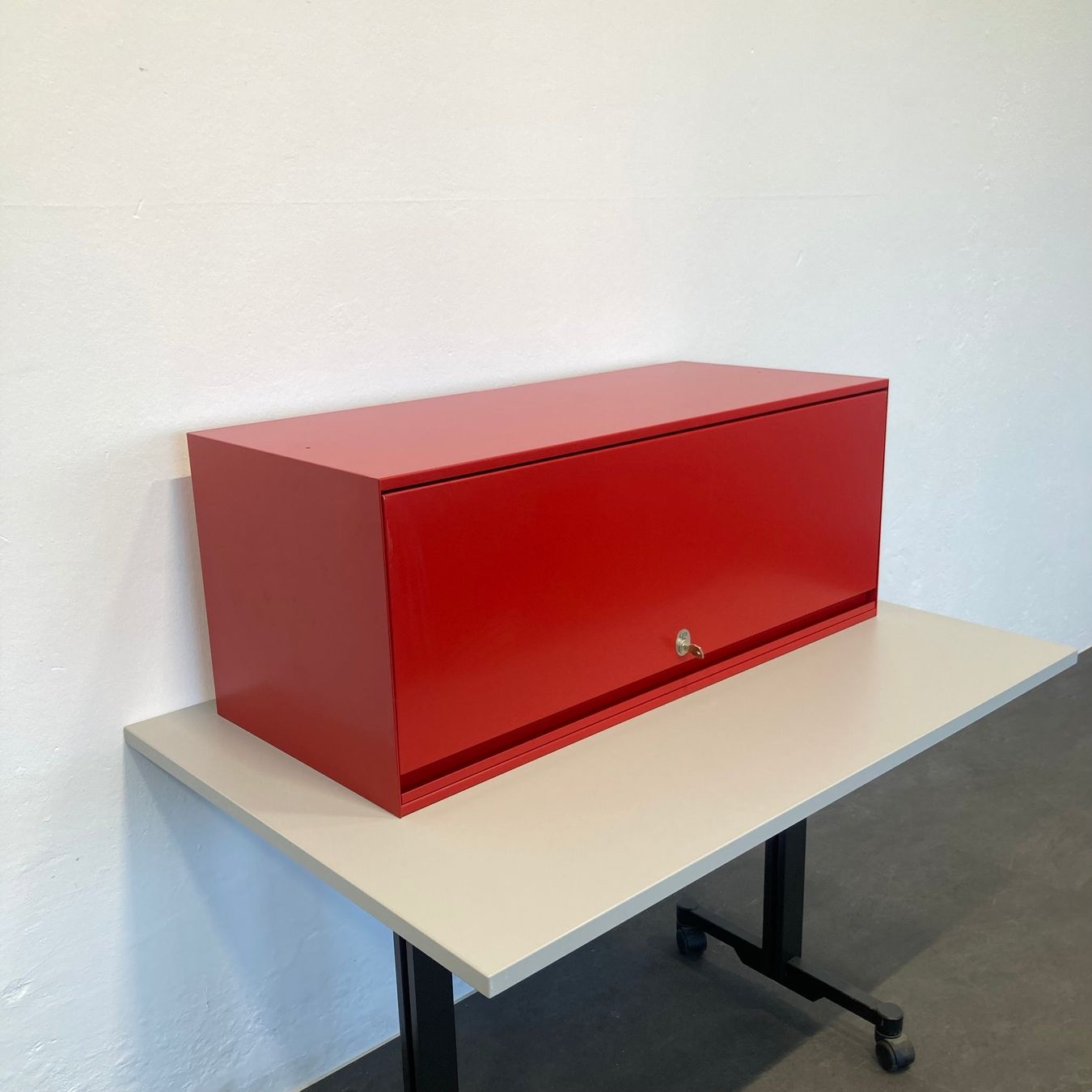 Lista Schränke: Lista Office LO Locker Modul Dunkelrot mit Schlüssel – Gebraucht aus Schönenwerd von mcofficeshop 2
