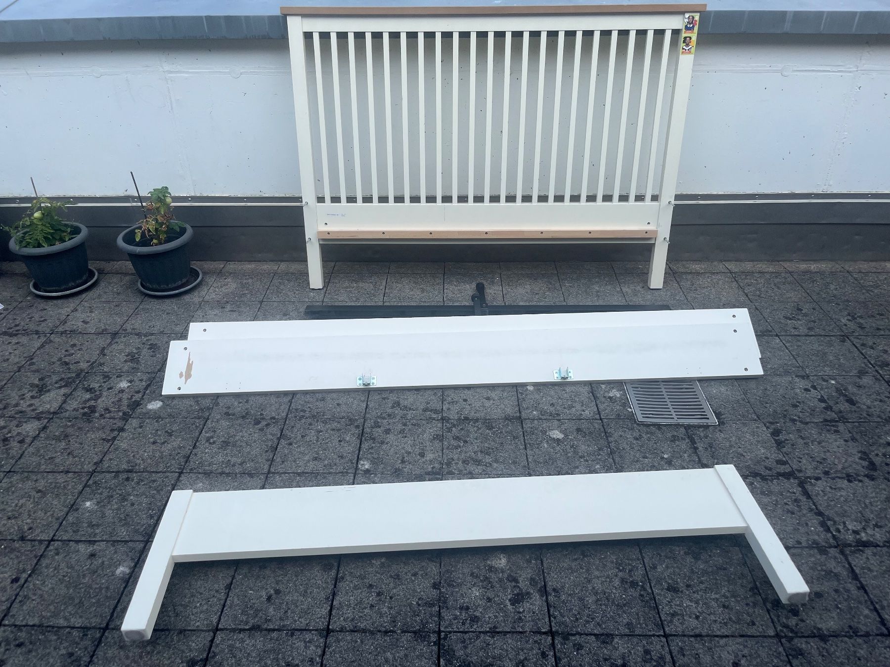 Ikea Betten: Bett Weiss Holz 200x140cm – Gebraucht aus Wattenwil von gugeler 1