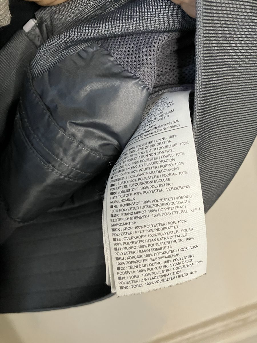Nike Jacken: Veste Nike Windrunner vintage rétro Size 40 – Gebraucht aus Neuchâtel von sharposneaks 3