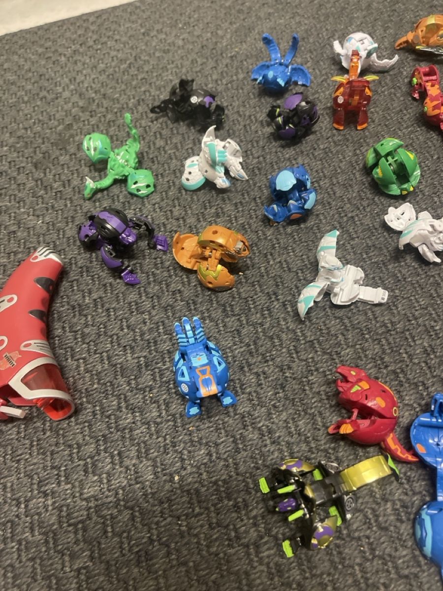 Spielzeuge: Lot Bakugan 34 Stk – Gebraucht aus Bad Zurzach von Cuore34 1