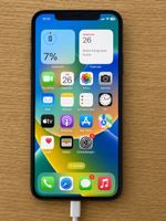 Apple iPhone X 64 GB – gepflegter Zustand – Akku 86 % – Defe