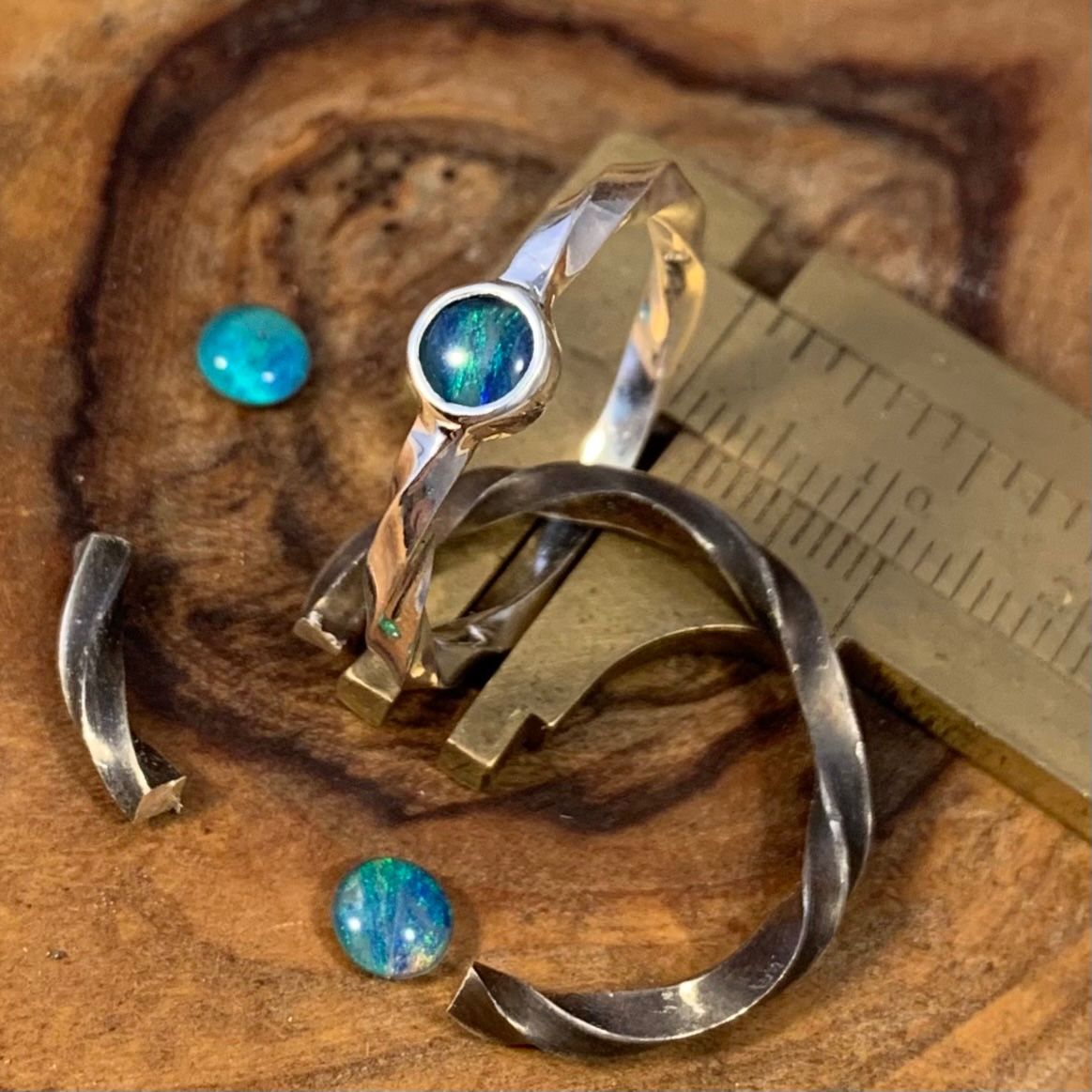 Bagues: Silberring Verdrehter Opal Gr.59,5 – Neuf (Voir description) à Thun par Svonskj