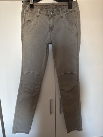 Nile Jeans, Gr. S+ ideales Frühlingsoutfit!