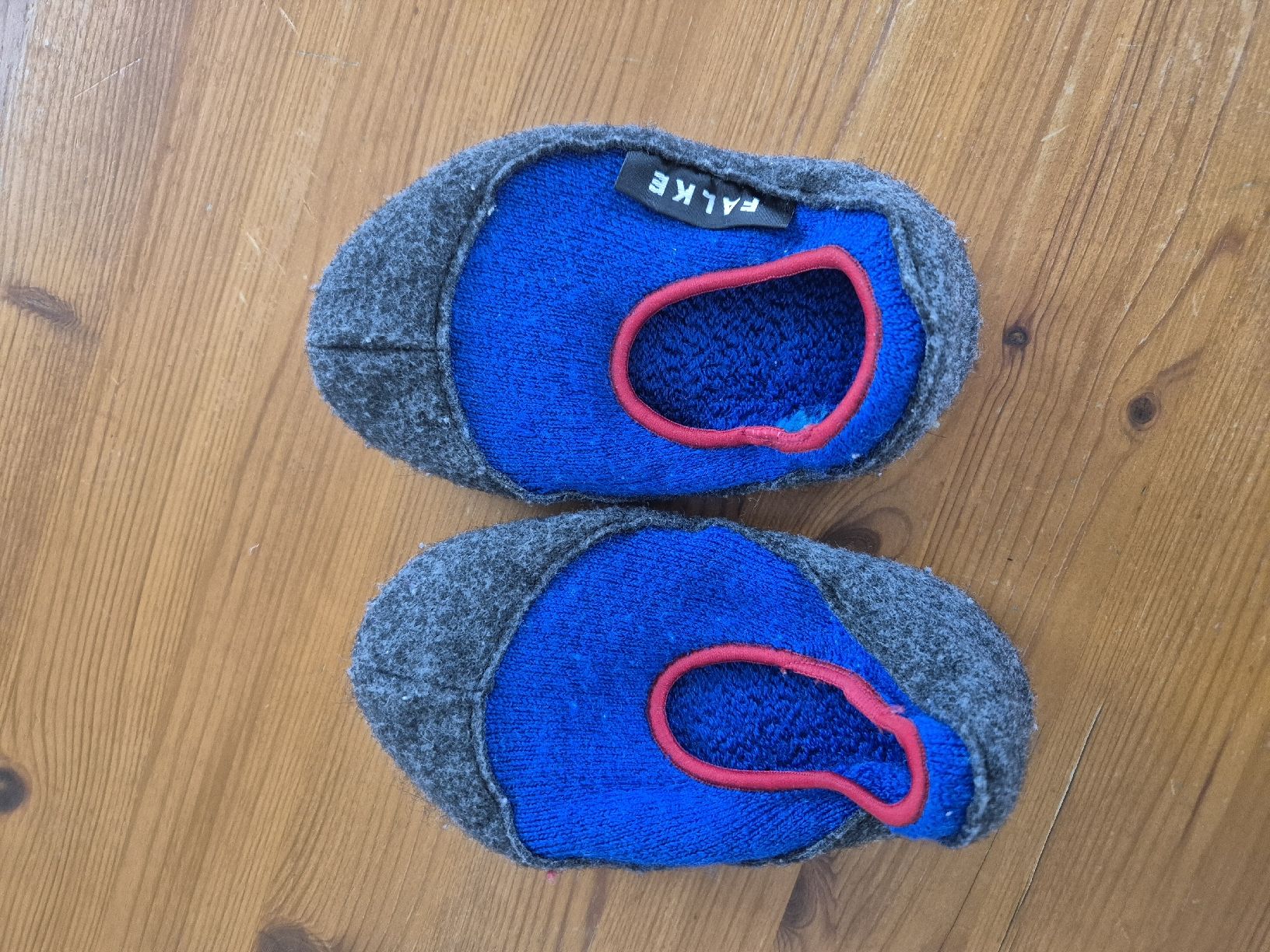 Scarpe per ragazzi: Falke Cosyshoe 25/26 – Usato da Urdorf venduto da sulsenad