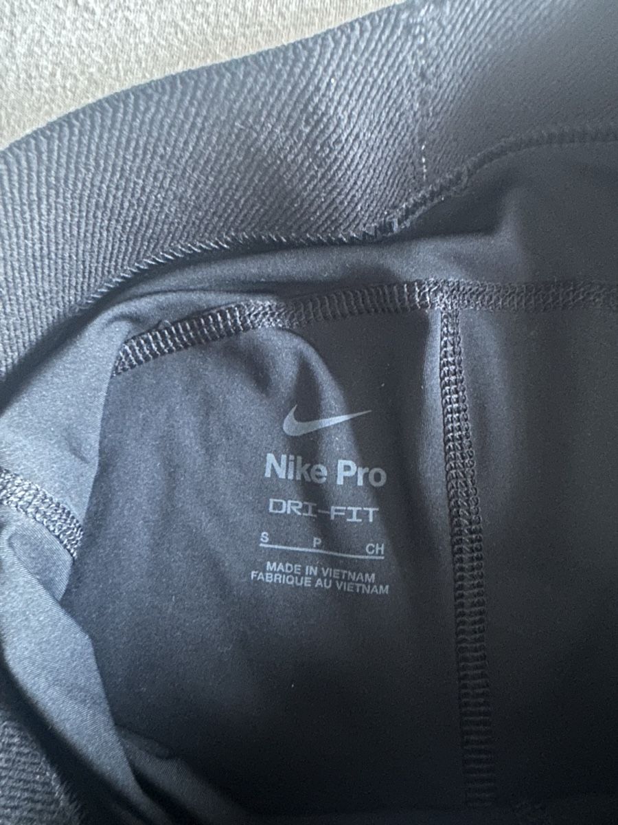 Nike Pantaloni: Nike Pro Hose – Nuovo e nell'imballaggio originale da Sirnach venduto da Leoniex 1