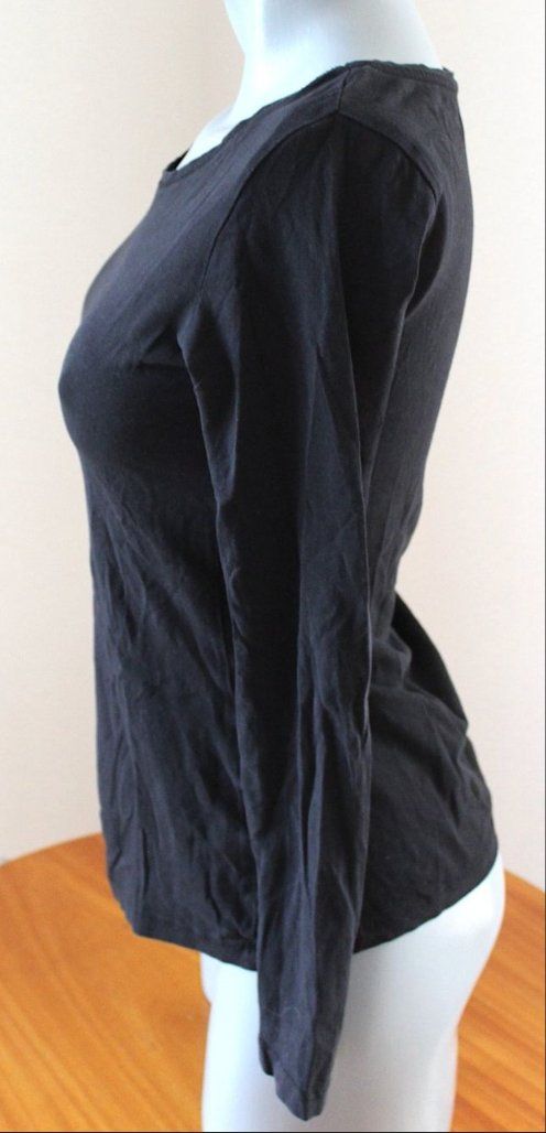 T-shirt: Schwarzes Langarm Shirt, M/L. – Usato da Locarno venduto da madame-tus-sauds 3