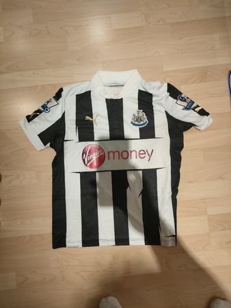 Newcastle United Trikot Anita #8
