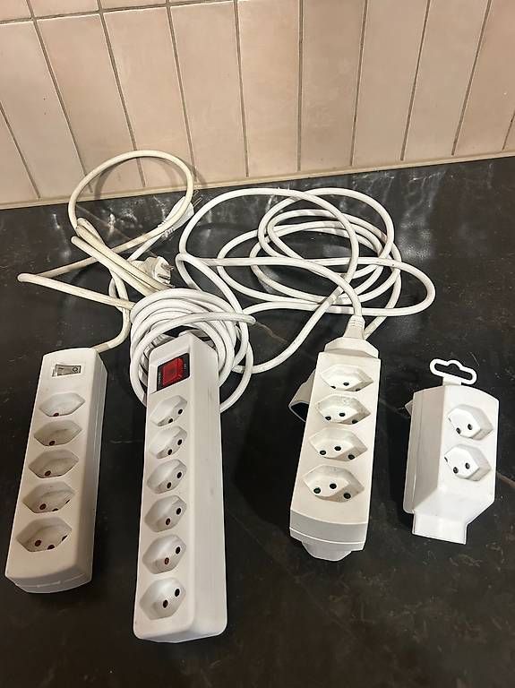 Stecker: 4 Steckdosenleisten – Gebraucht aus Wolhusen von alundra12