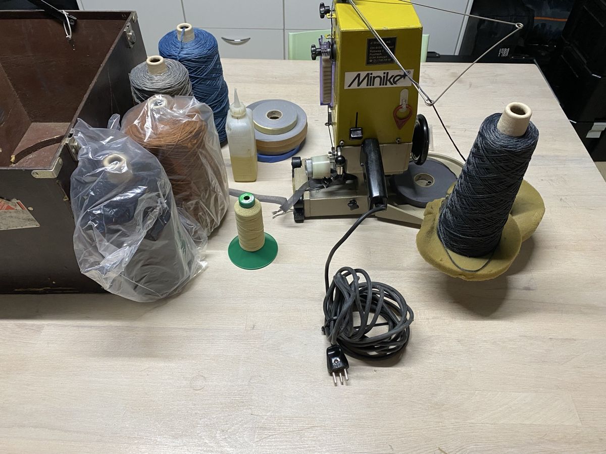 Macchine da cucire: Kettelmaschine Miniket – Usato da Murgenthal venduto da Nezar 2
