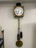 Antike Wanduhr