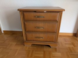 Massivholz Kommode / Nachttisch mit Klappe | solide