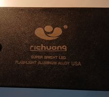 Lampe torche LED super brillante Richuang en alliage d’ali